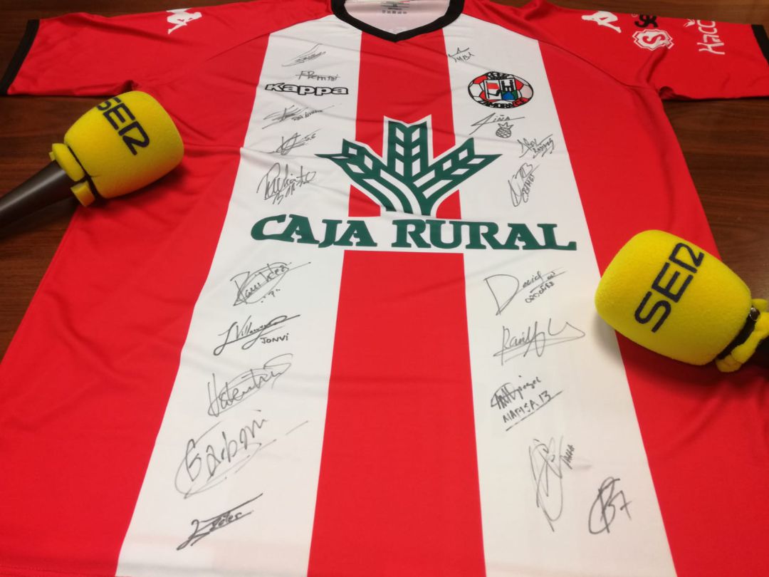 La Camiseta Del Zamora CF, Firmada Por La Plantilla, Puede Ser Tuya ...