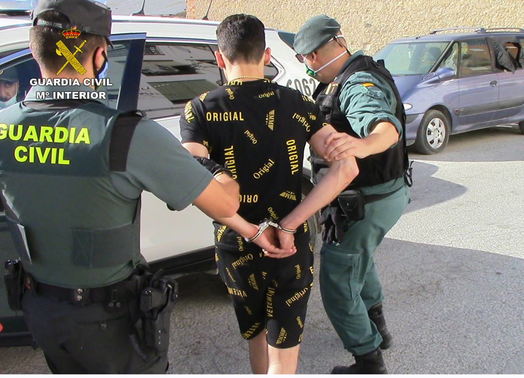 Puede La Guardia Civil Registrar Mi Coche