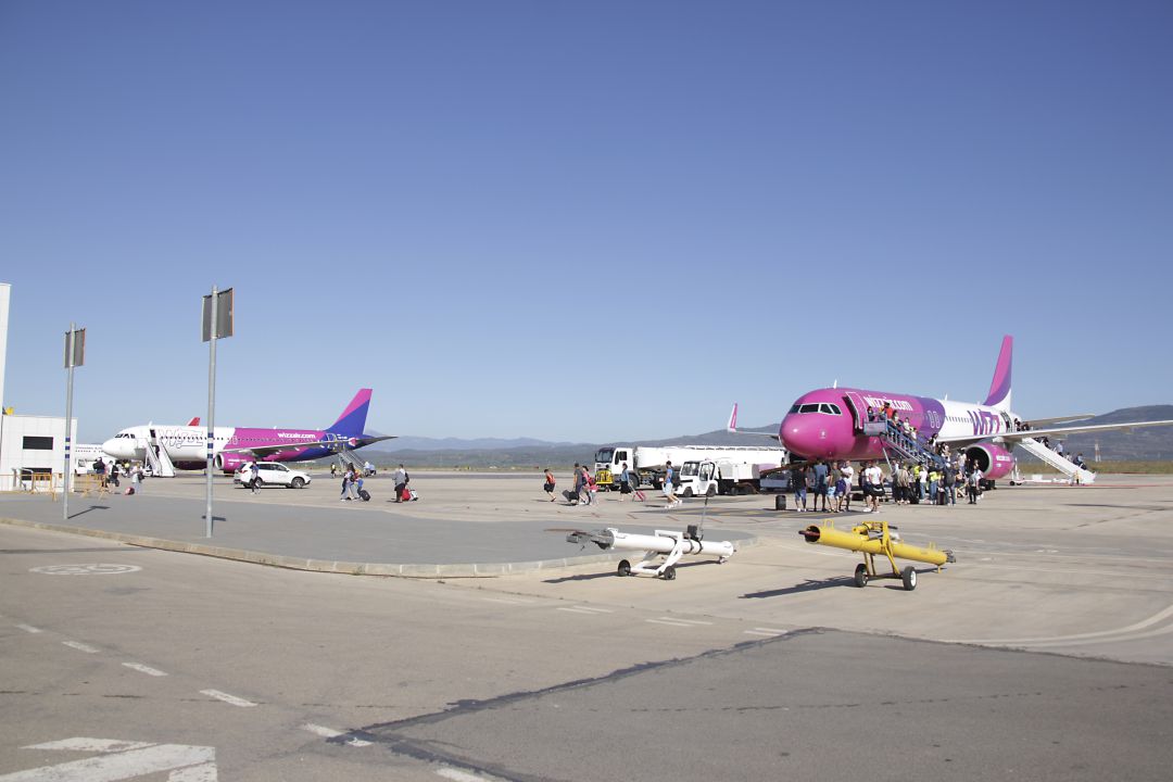 El aeropuerto de Castellón podría perder la mitad de sus vuelos tras la ...