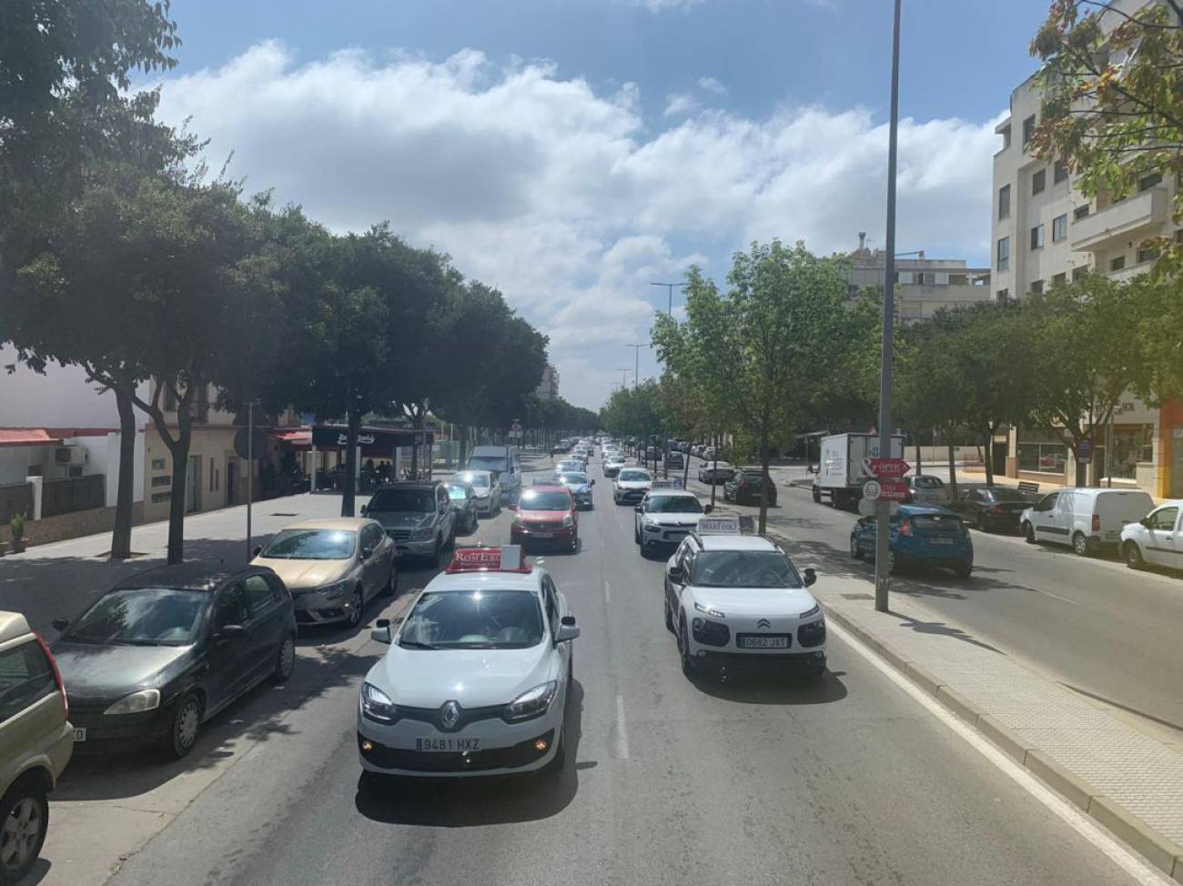 Caravana en Jerez de las autoescuelas de la comarca para exigir más examinadores Radio Jerez Caravana en Jerez de las autoescuelas de la comarca para exigir más examinadores Radio Jerez