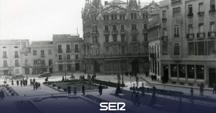 An exhibition reviews the history of the Plaza del Altozano in Albacete |  Radio Albacete