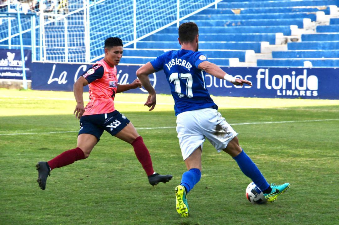 El Linares Deportivo suma un punto en su regreso a la Segunda División B |  Radio Linares | Cadena SER