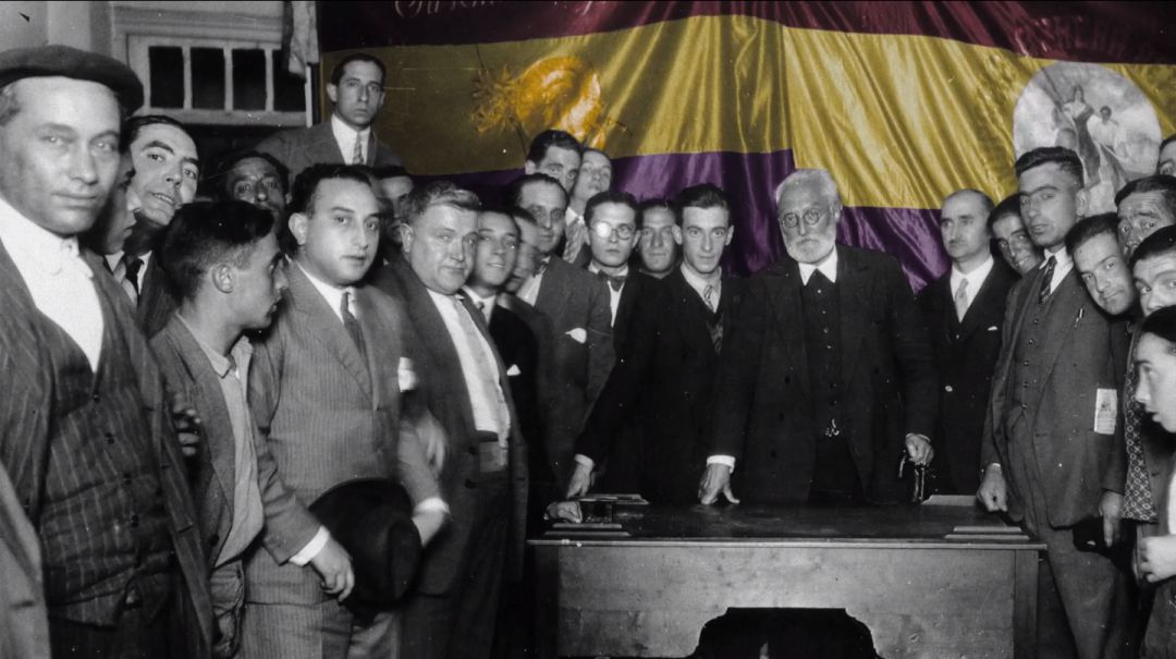 Unamuno bajo la bandera de la República Unamuno bajo la bandera de la República