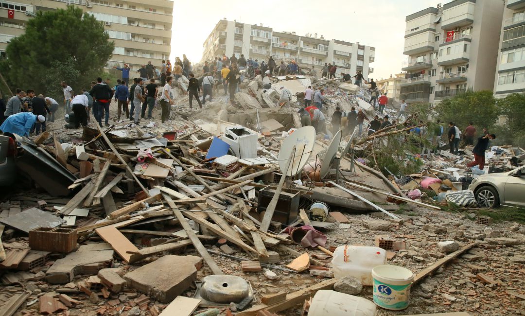 Al Menos 27 Victimas Mortales Y Mas De 800 Heridos Por Un Terremoto De 6 6 En Turquia Y Grecia Internacional Cadena Ser