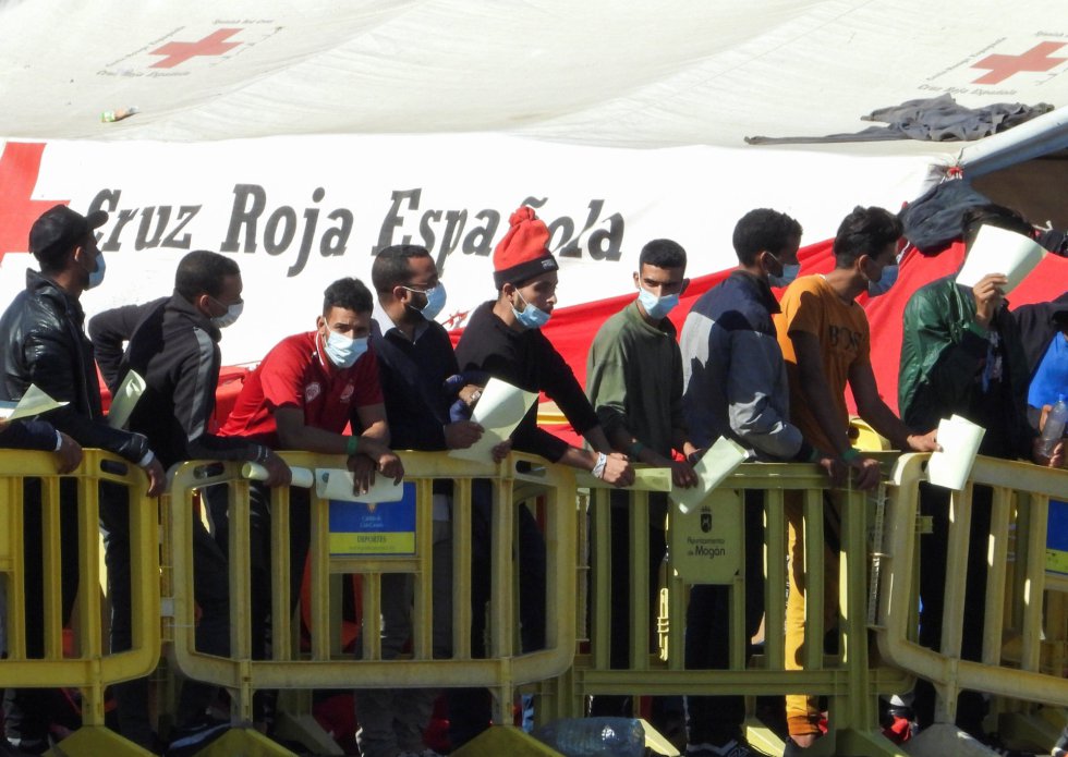 Crisis migratoria en el muelle de Arguineguín Crisis migratoria en el muelle de Arguineguín