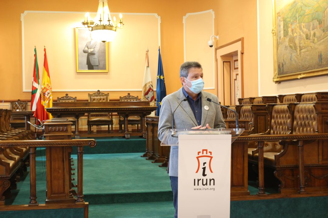 José Antonio Santano, alcalde de Irun, ha presentado los proyectos con los que el Ayuntamiento quiere optar a los fondos europeos. 