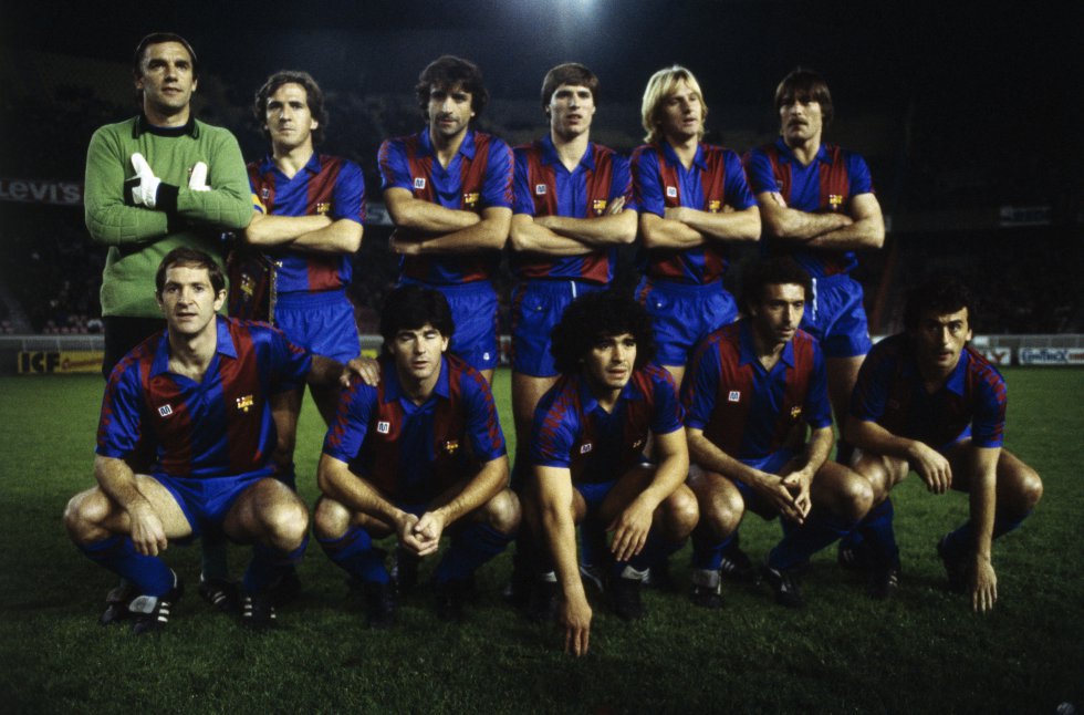 Maradona, en su época con el F. C. Barcelona.
Maradona, en su época con el F. C. Barcelona.