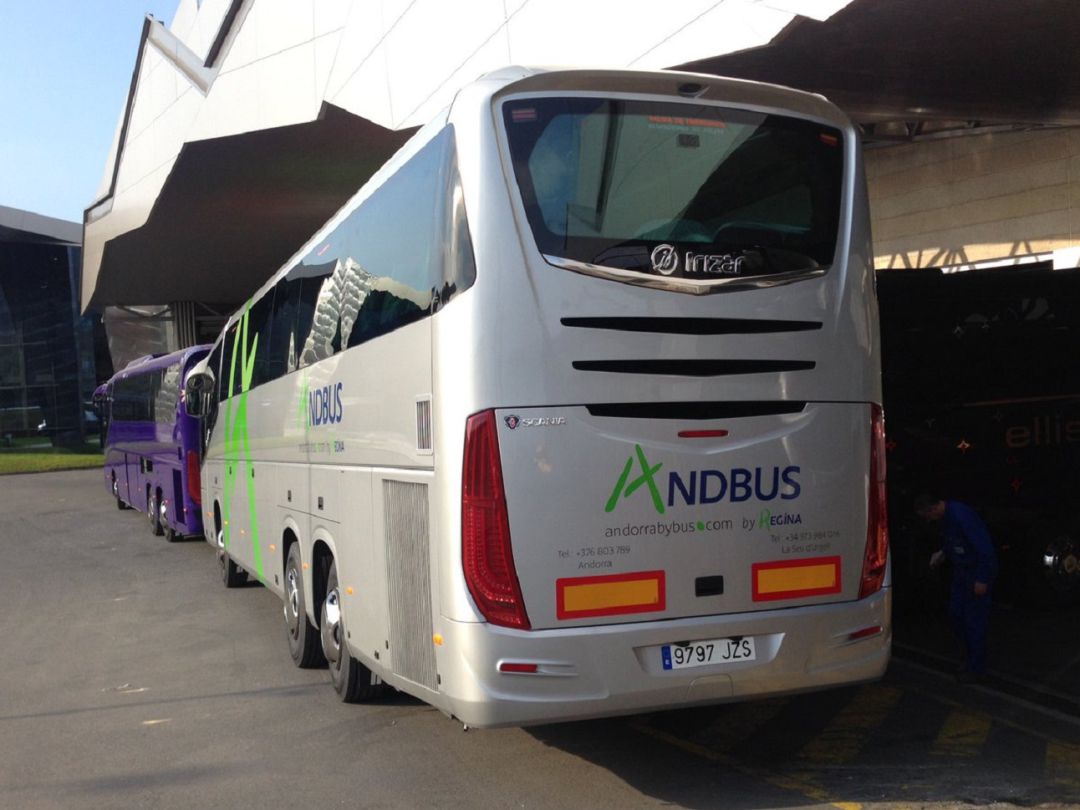 La plantilla d'Andbus refusa la rebaixa salarial | Ràdio SER Principat ...