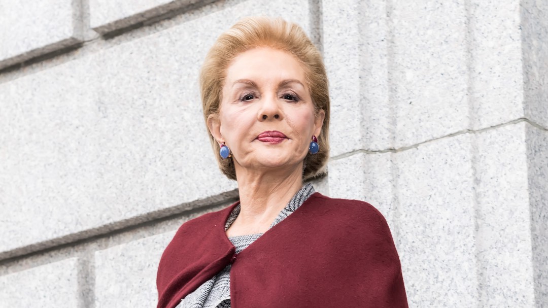 Pelos de punta en Twitter por el consejo de Carolina Herrera a mujeres de más de 40