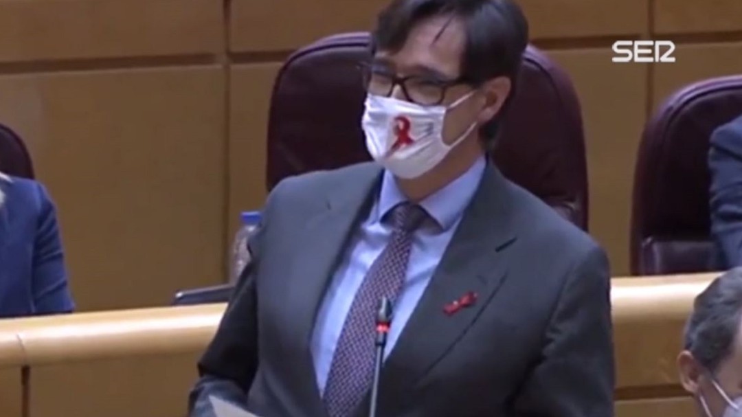 "Me sorprende este súbito cariño": Illa ironiza sobre su ausencia en la apertura del Hospital Isabel Zendal