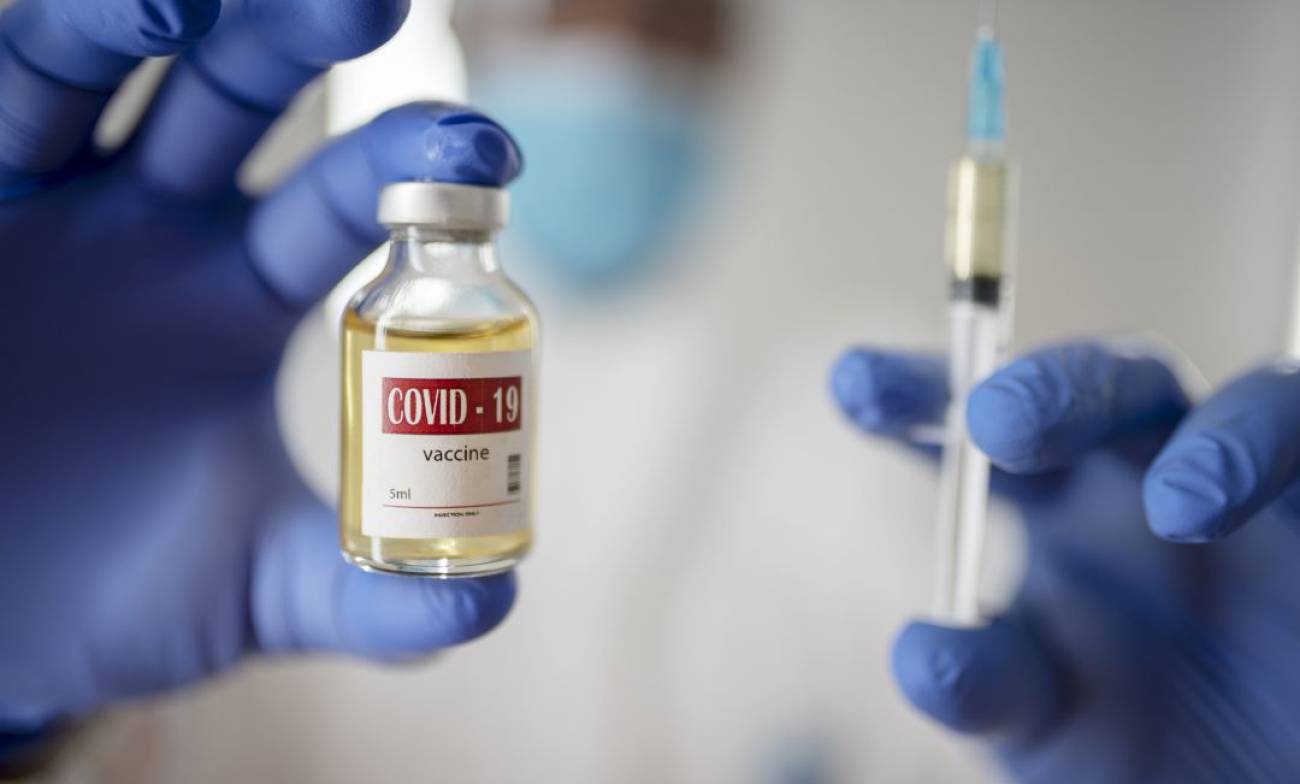 llegara la vacuna espanola a tiempo plazos seguridad y una marea de dudas sociedad cadena ser