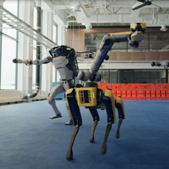 Los robots también saben bailar, y lo hacen mejor que muchos al más puro estilo 'Dirty Dancing'