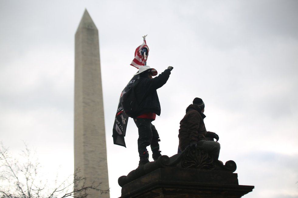 Seguidores de Trump, frente al National Mall de Washington. Seguidores de Trump, frente al National Mall de Washington.