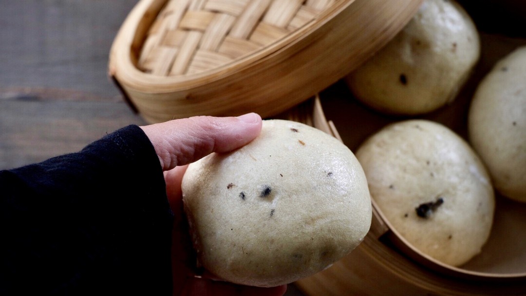 Bao buns de trufa negra