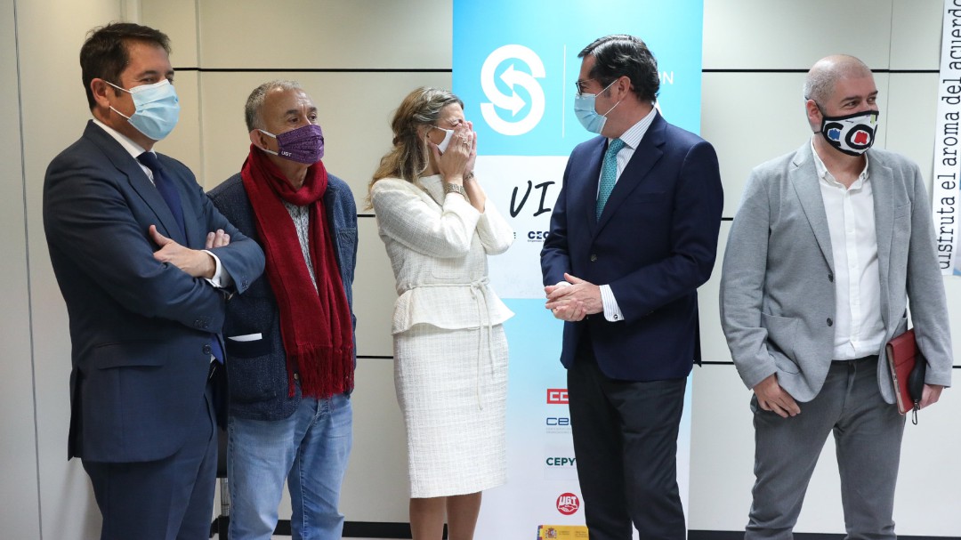 Los ERTE se prorrogarán hasta el 31 de mayo tras dar su visto bueno la CEOE