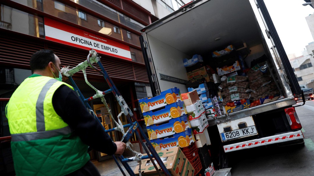 El paro aumenta en enero en 76.216 personas