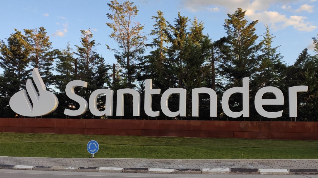 Banco Santander pierde 8.771 millones en 2020 por provisiones y saneamientos