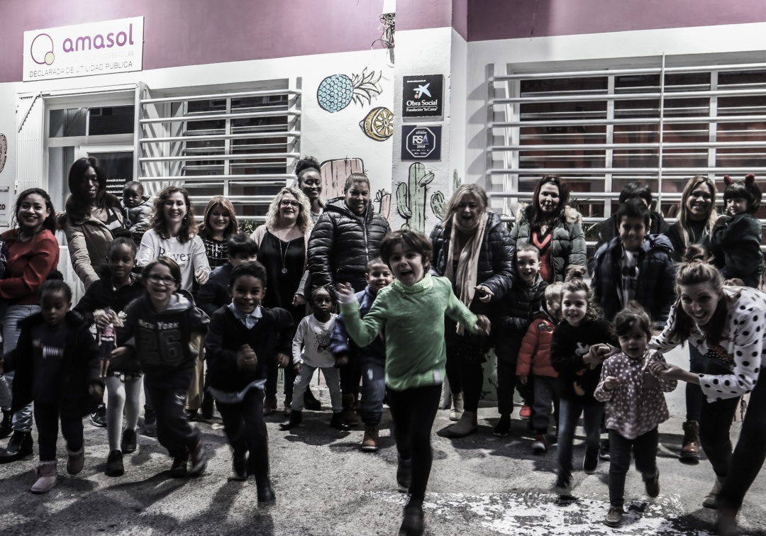 Sé Solidario: la iniciativa de una gran fundación para ayudar a las pequeñas en tiempo de crisis