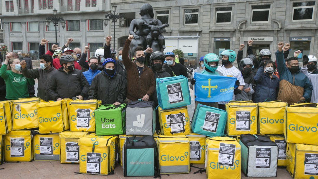 El Gobierno quiere fijar un plazo de tres meses para laboralizar a los riders