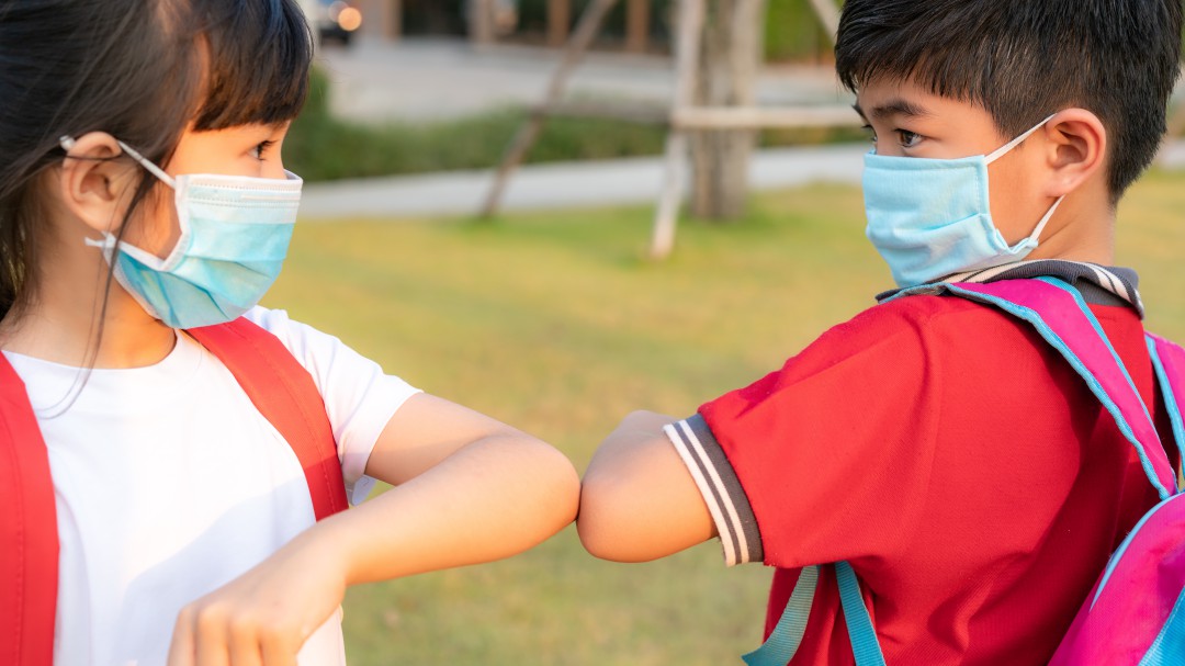 El síndrome inflamatorio multisistémico y su relación con la COVID grave en niños