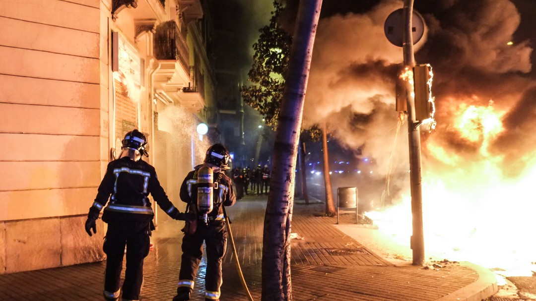 Sánchez, tras los disturbios por Hasél: "La violencia es inadmisible en una democracia plena como España"