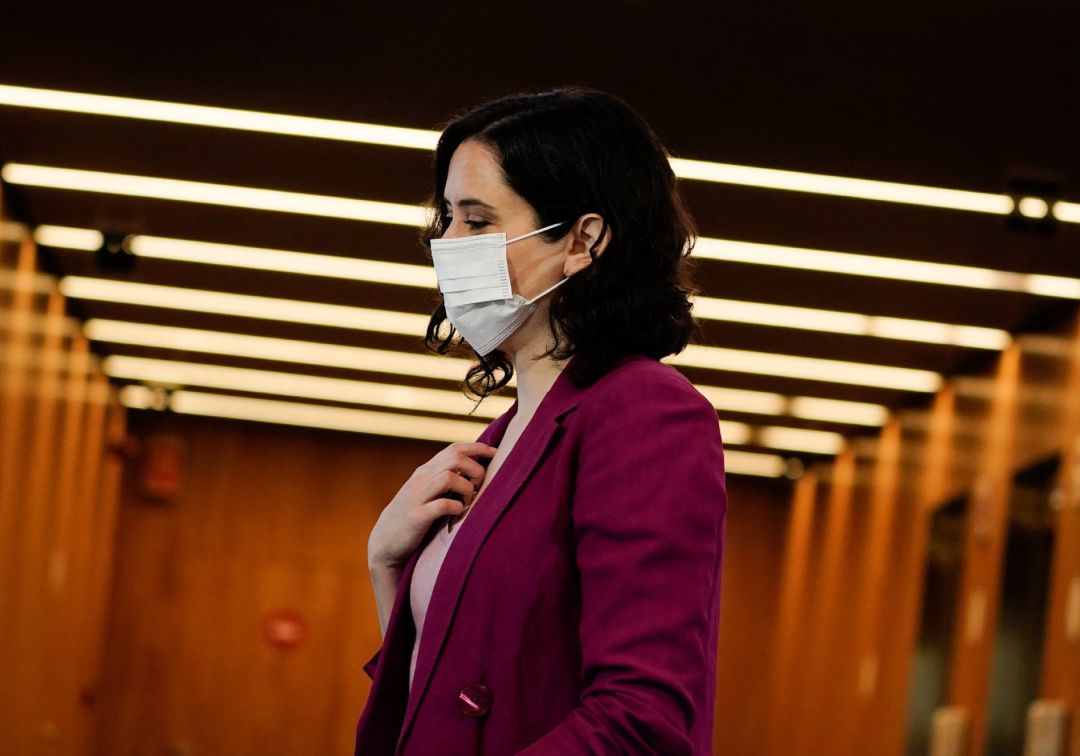 Ayuso propone que el salario mínimo esté exento de impuestos y cotizaciones