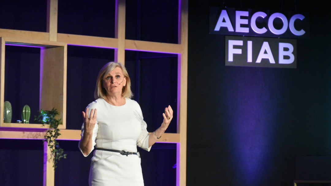 María Neira, responsable de la OMS, confirma que los contagios remiten a nivel global desde hace 6 semanas