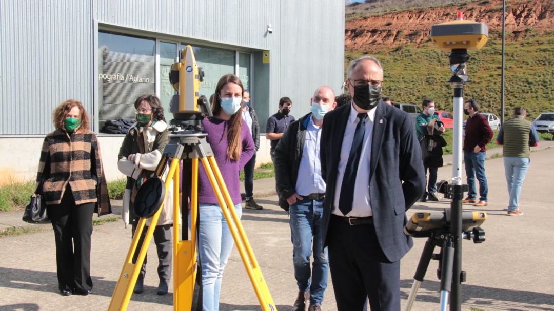 Ponferrada estrena equipo topográfico para mejorar los servicios de ingeniería municipales