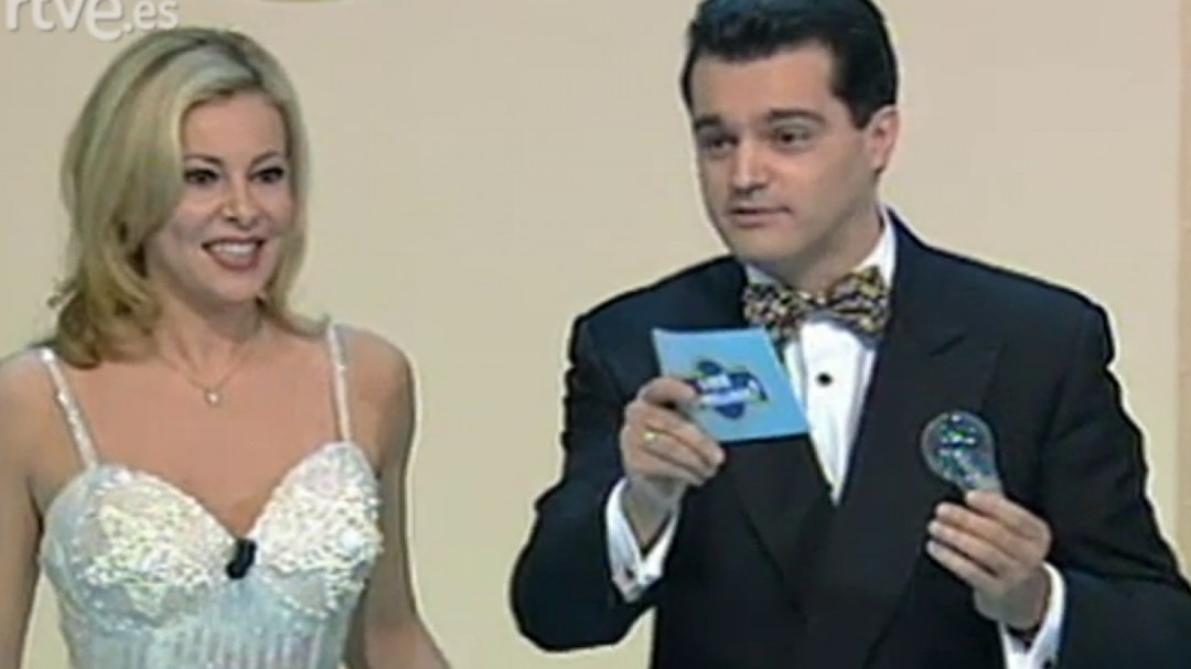 "Carambolas de la vida": Ramón García recuerda la curiosa anécdota que le llevó a presentar '¿Qué apostamos?'