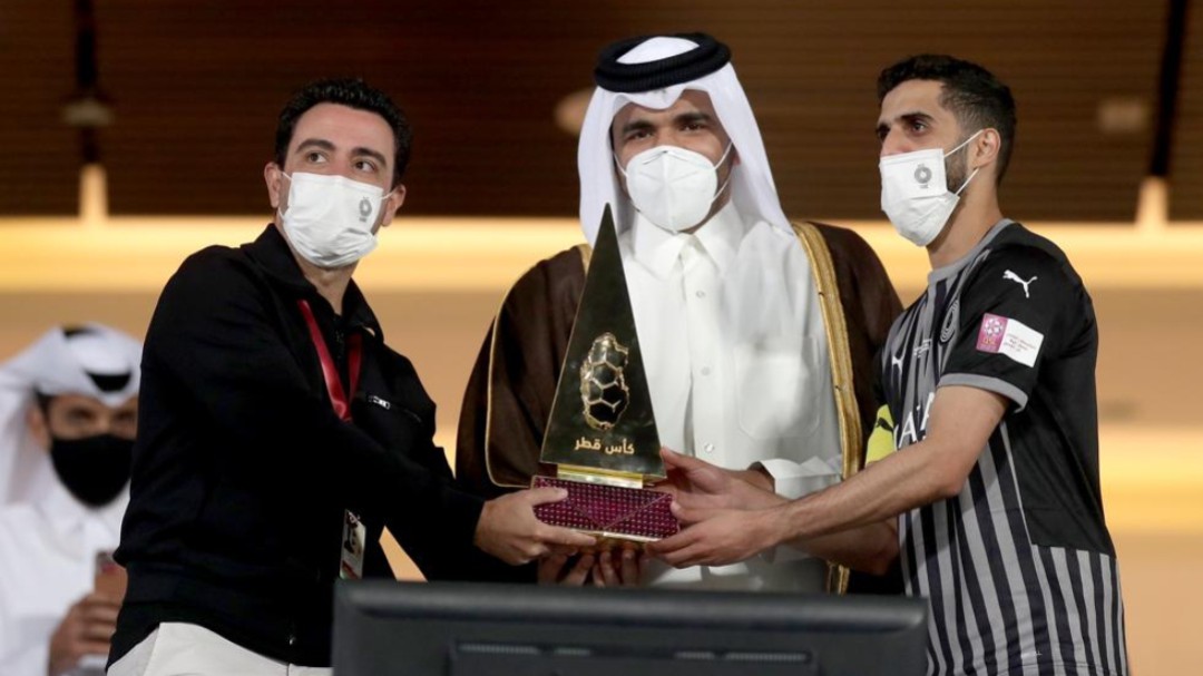 Xavi Hernández suma y sigue con el Al-Sadd: Campeones de la Qatar Cup y manita de títulos para el ex del Barça