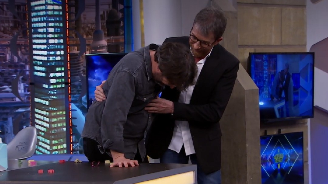 "He sentido cuando te ibas": Jordi Évole vuelve a sufrir un ataque de cataplexia en 'El Hormiguero'