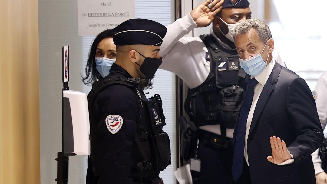 Nicolas Sarkozy, condenado a tres años de cárcel por corrupción y tráfico de influencias
