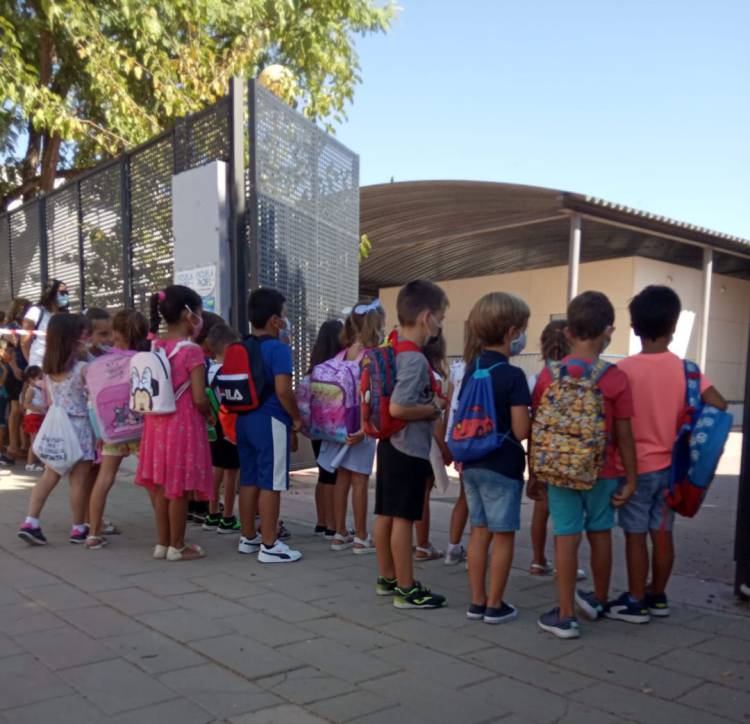 Persiste la incertidumbre de la escolarización en Linares ante la baja Persiste la incertidumbre de la escolarización en Linares ante la baja