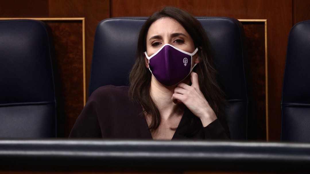 Igualdad acusa de nuevo al PSOE de bloquear las leyes trans y LGTBI