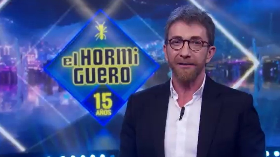 "Con su capa y su guadaña, riéndose de la muerte": el emocionado adiós de Pablo Motos a Enrique San Francisco