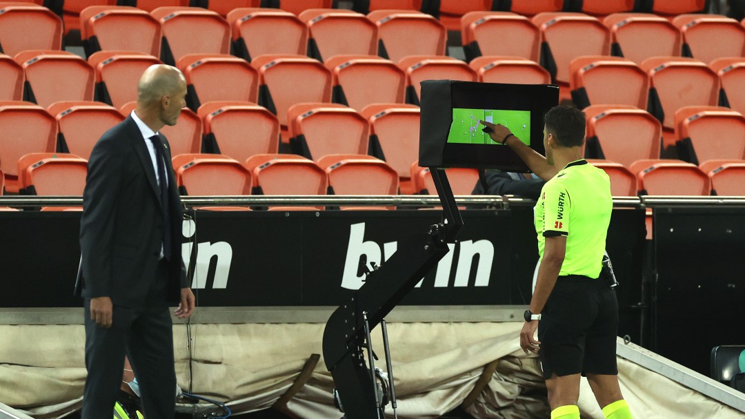 La revolucionaria propuesta de Iturralde González que cambiaría para siempre el VAR