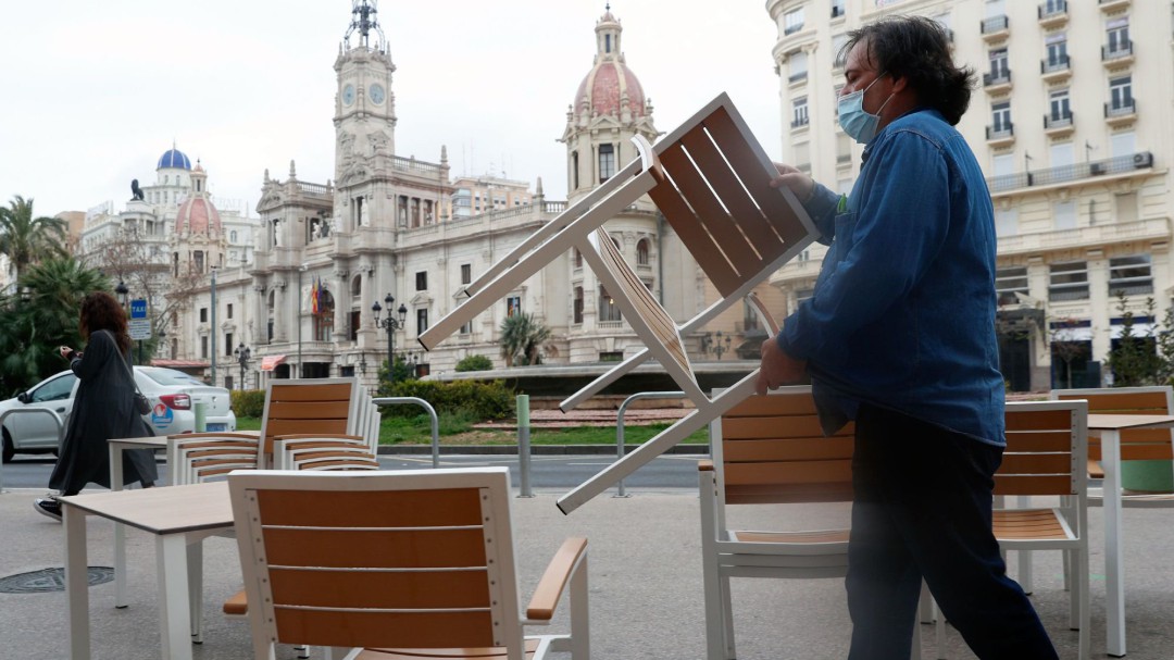 España vuelve a los 4 millones de parados registrados por primera vez desde 2016