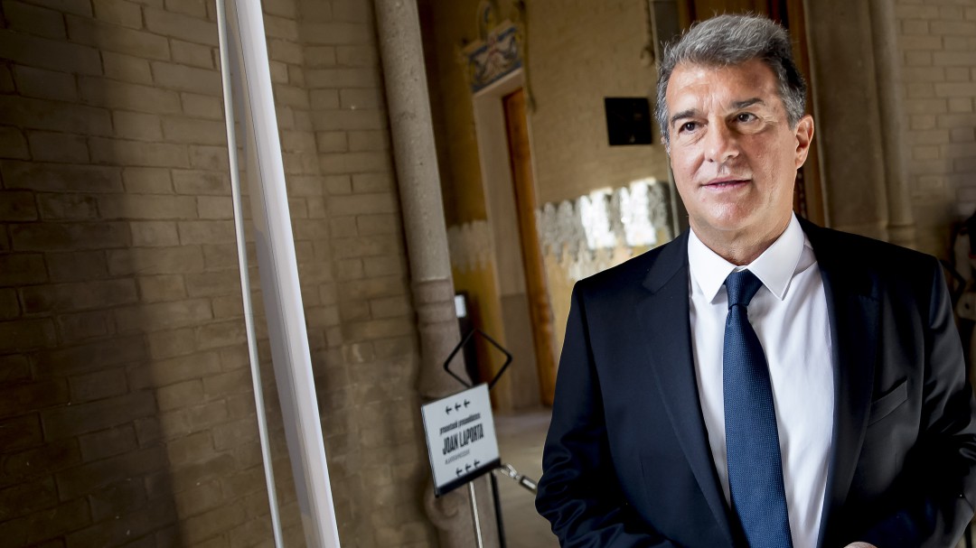 Laporta: "Hay más opciones de que Messi siga en el Barça si gano yo las elecciones"