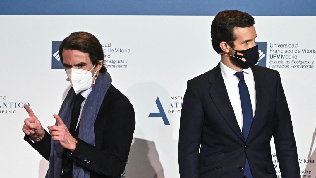 Casado rechaza los "cantos de sirena" que buscan reubicar al PP junto a Vox