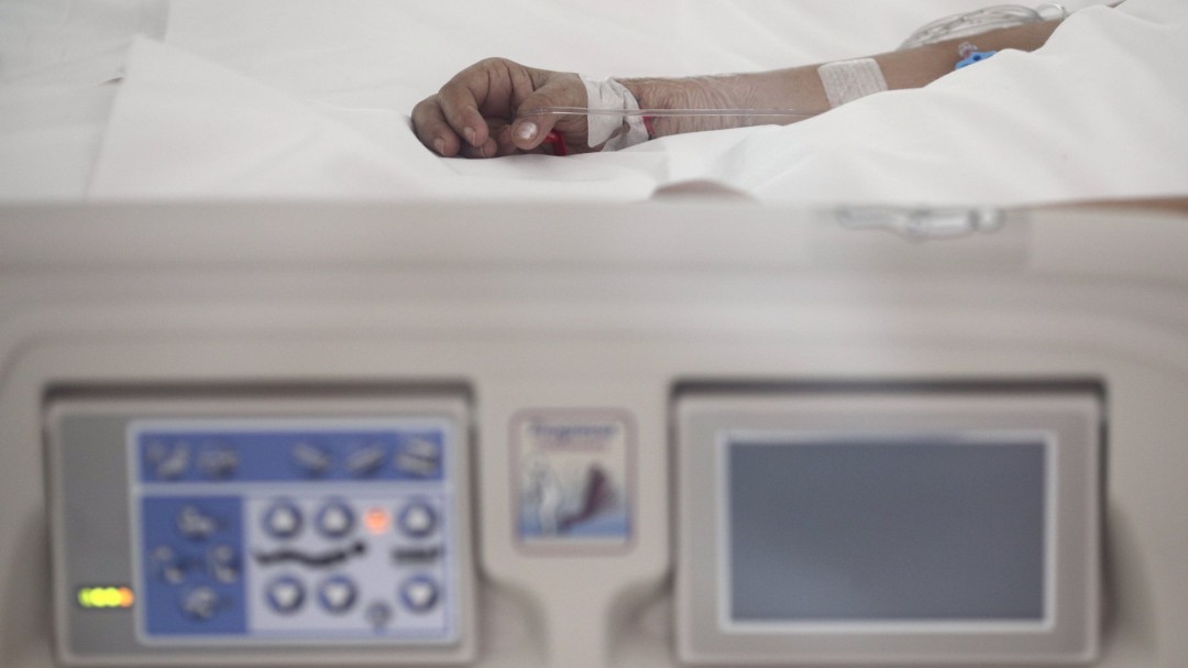 La incidencia baja hasta los 168,44 puntos mientras Sanidad notifica 192 nuevas muertes por COVID