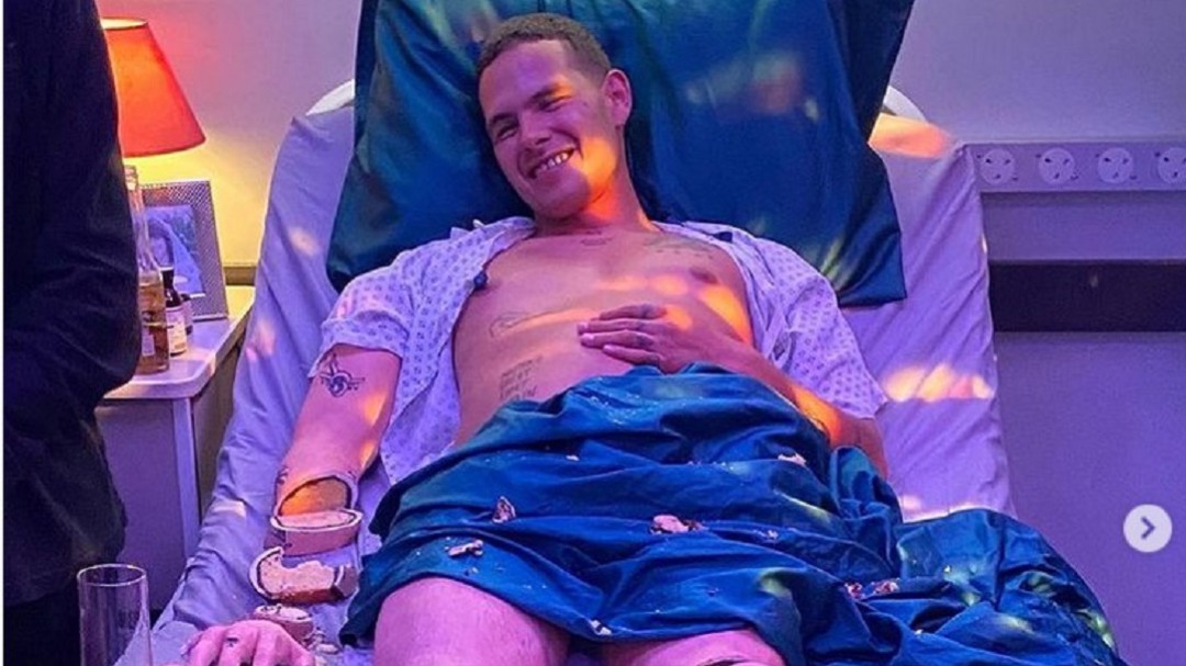 Un pastel con forma humana: la atrevida creación de un repostero que arrasa en las redes sociales