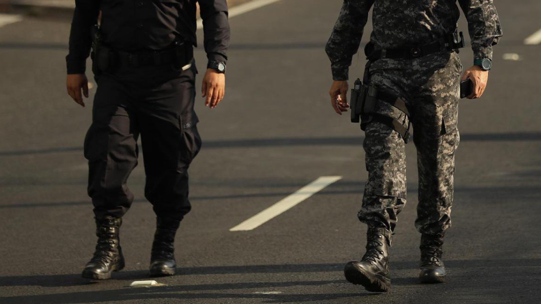 La Fiscalía archiva la investigación sobre el chat en el que algunos militares hablaban de fusilar