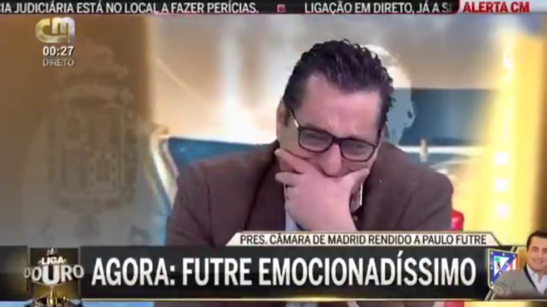 Paulo Futre rompe a llorar en televisión al conocer la admiración del alcalde de Madrid por él