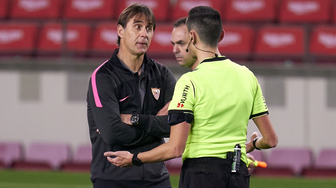 "Si los entrenadores juzgamos públicamente podemos ser sancionados. Toca tragar veneno"