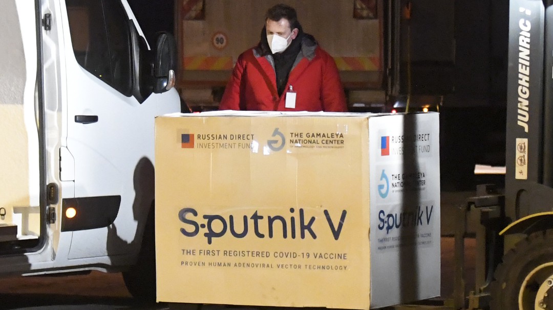 La Agencia Europea del Medicamento empieza a estudiar en tiempo real la vacuna rusa Sputnik V contra la COVID