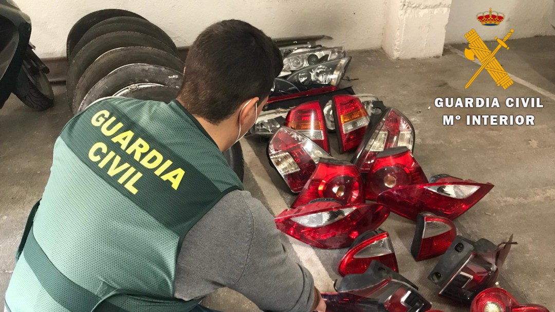 Desmantelado un grupo dedicado al robo de piezas de vehículos de un desguace en Villarrobledo