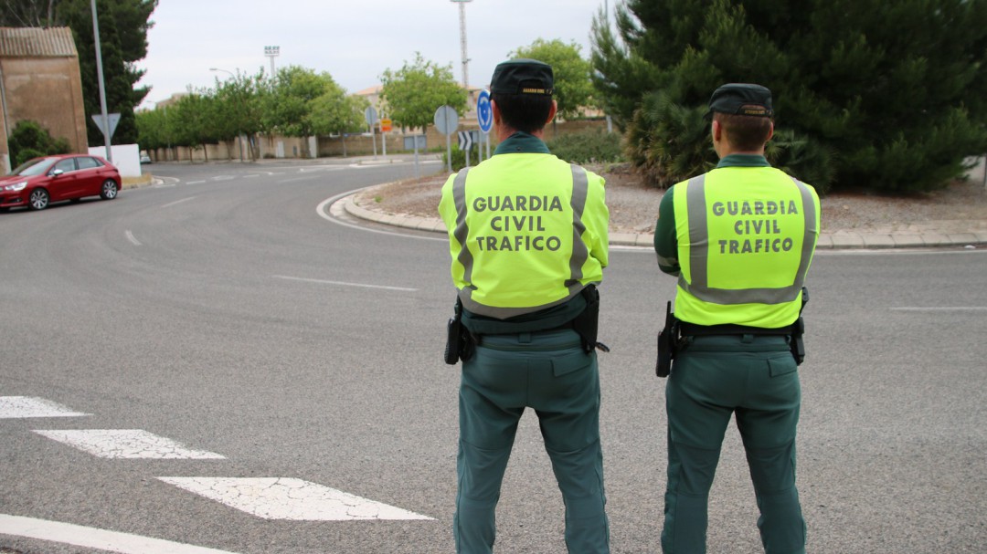 Un joven motorista circula a 165 km/h en una vía de Ibiza limitada a 60