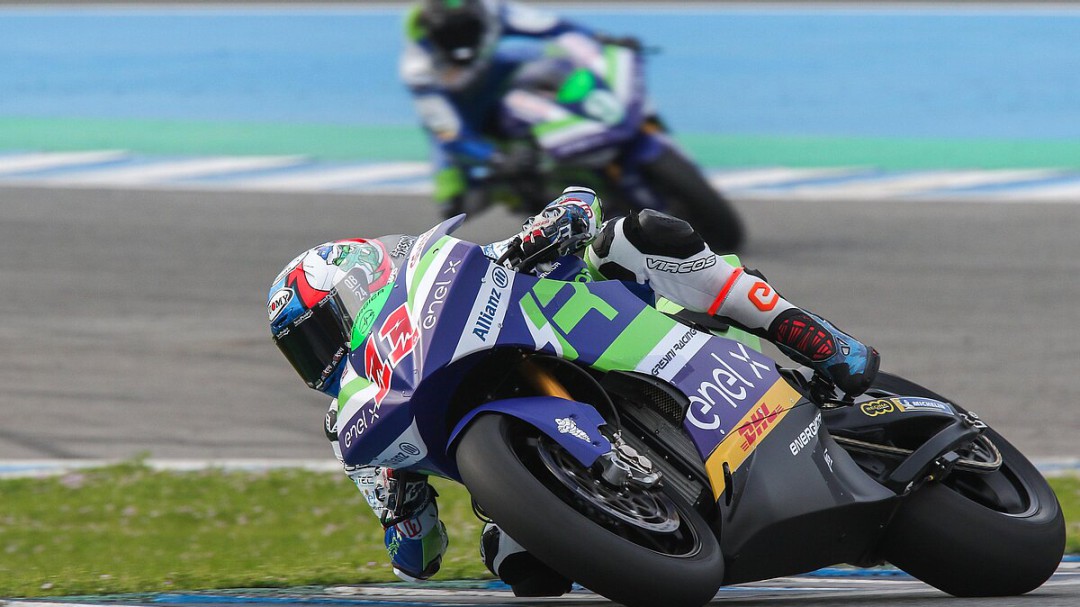 El debutante Fermín Aldeguer, concluye el último día de entrenamientos con el mejor tiempo