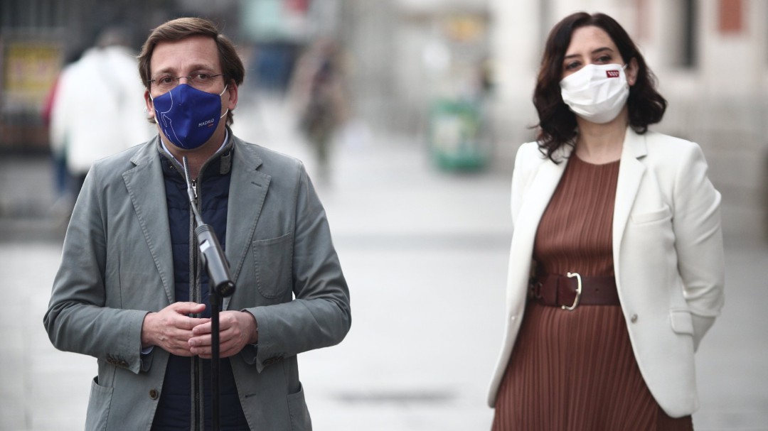 Ayuso sobre los cierres en Semana Santa: "Contagia lo mismo una persona de Móstoles que una de París"