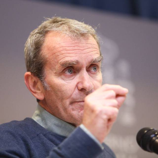 Fernando Simón: "El número de brotes en residencias está descendiendo de forma muy marcada"